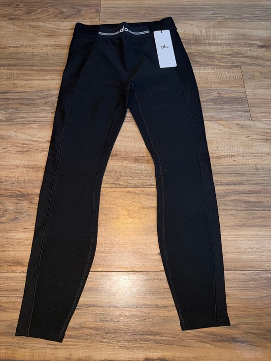 ALO Yoga Pants - Alosoft highwaist 7/8 relay legging